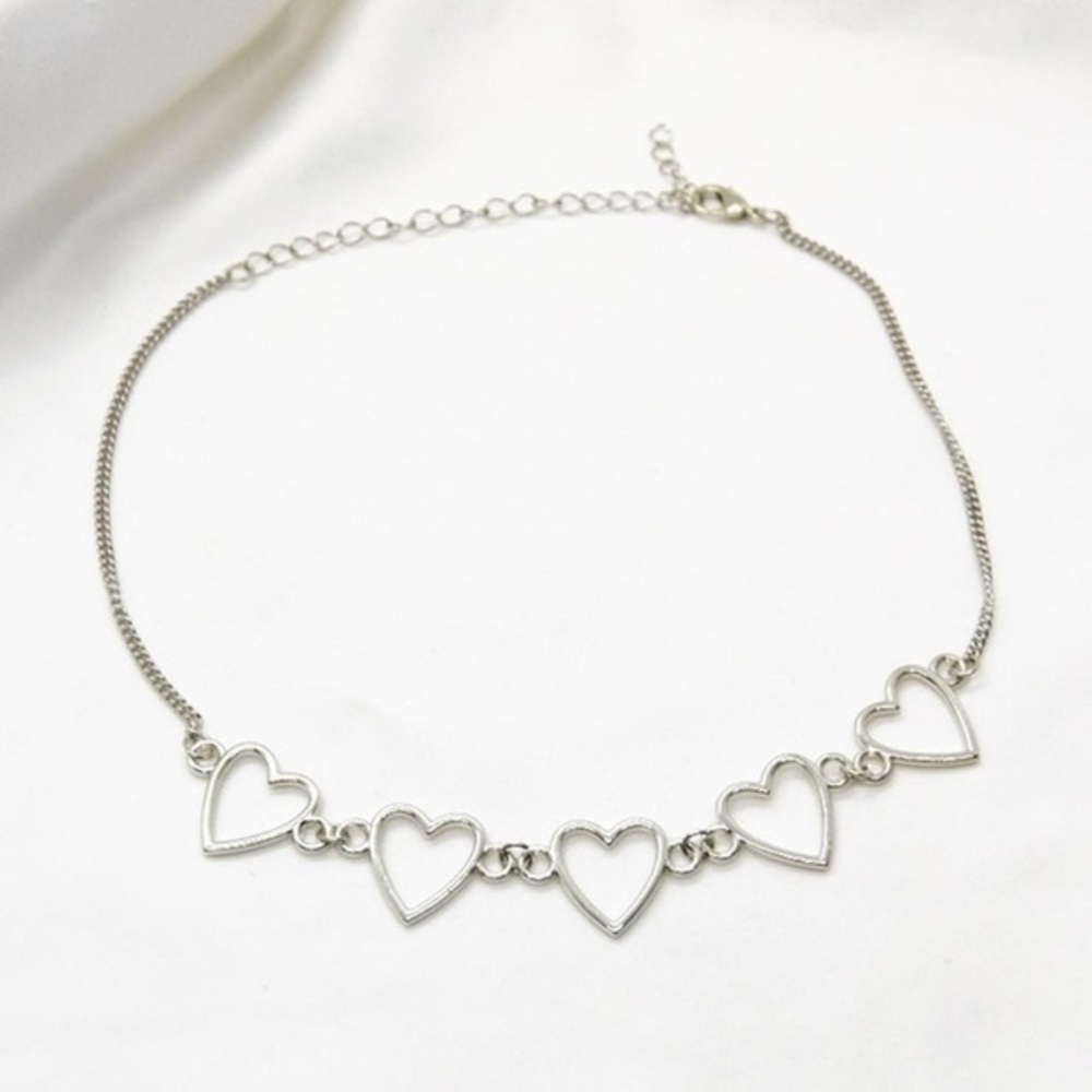 Heart Chain Necklace - Picture 3 of 4